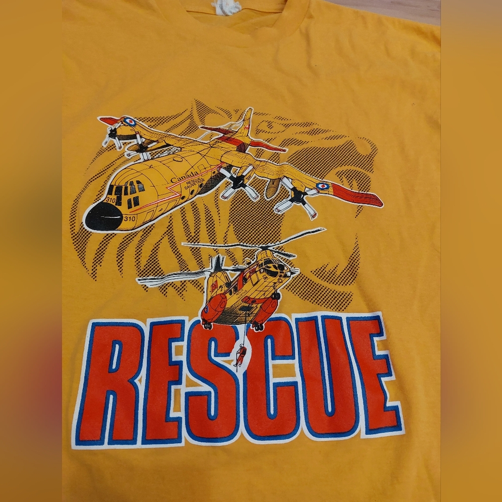 Vintage  Canada Rescue tshirt  Graphic Gray Made in canada one single stitch